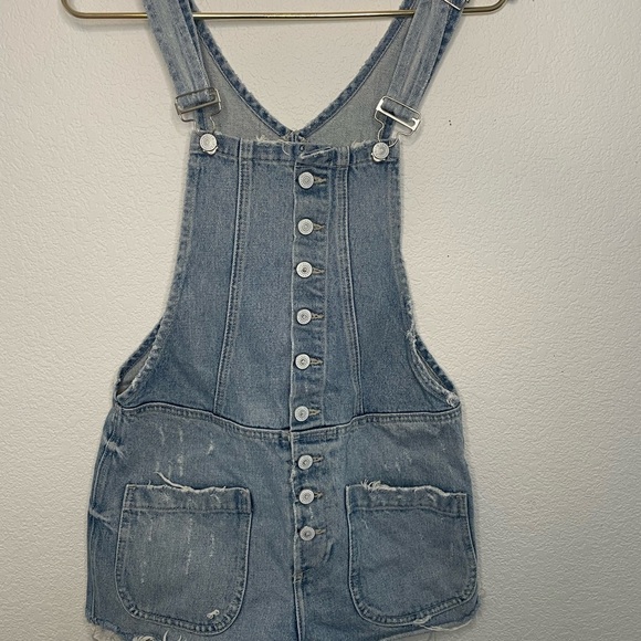 Tularosa overall shorts sz medium “Rachel” Light Blue Denim color Maui - Picture 2 of 9
